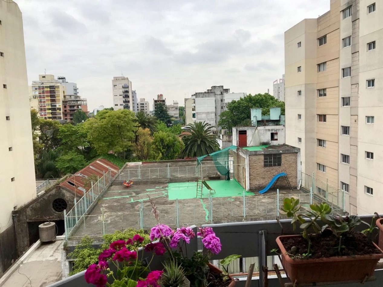 Excelente departamento de 3 ambientes con COCHERA cubierta - Centro San Martin