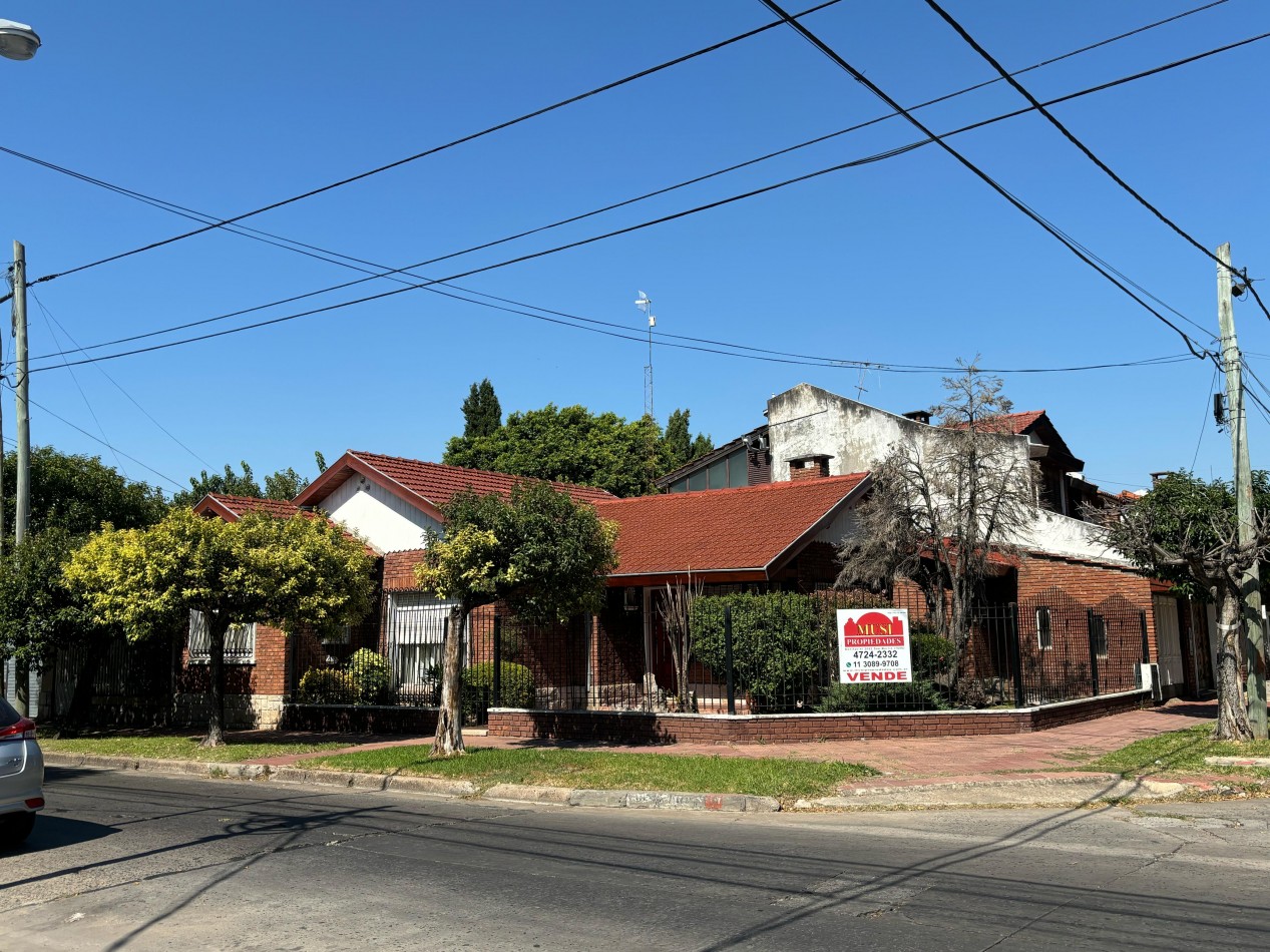 Impecable chalet de 4 ambientes - San Andres