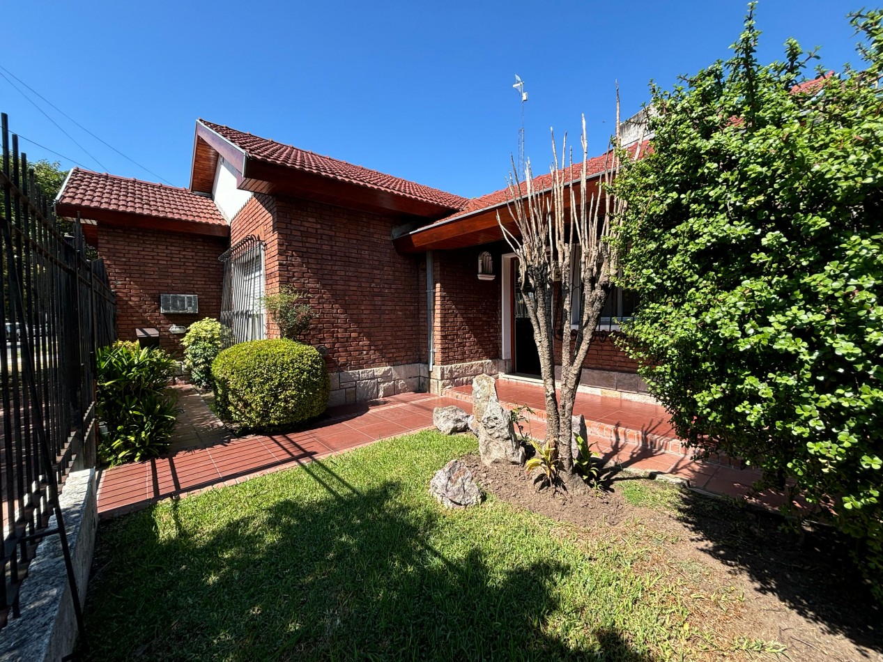 Impecable chalet de 4 ambientes - San Andres