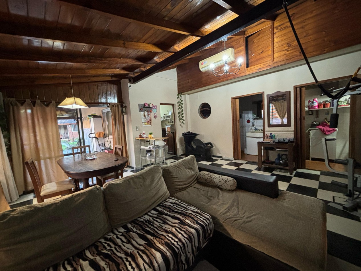 Hermosa casa de 4 ambientes en venta - San Martin