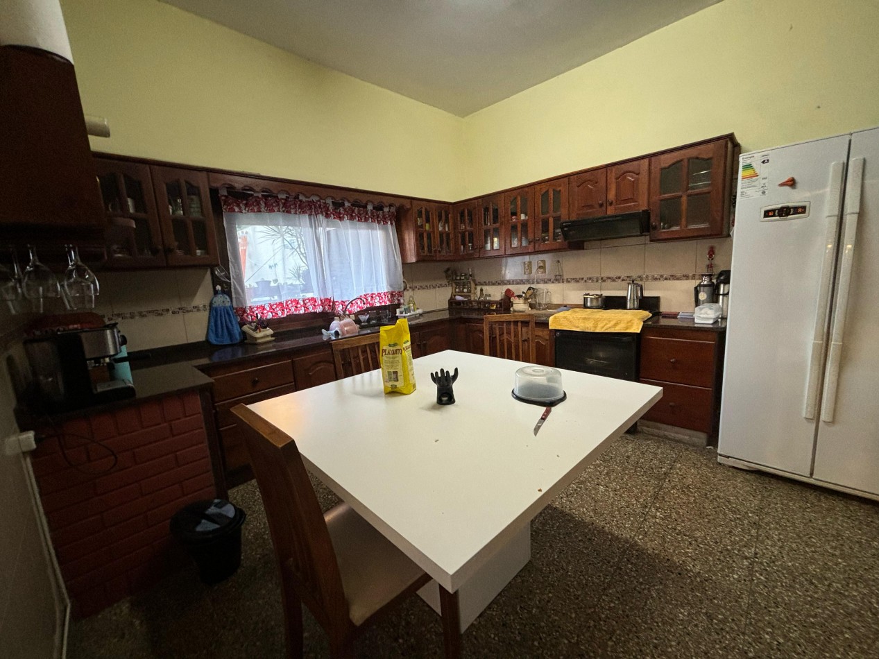 Hermosa casa de 4 ambientes en venta - San Martin