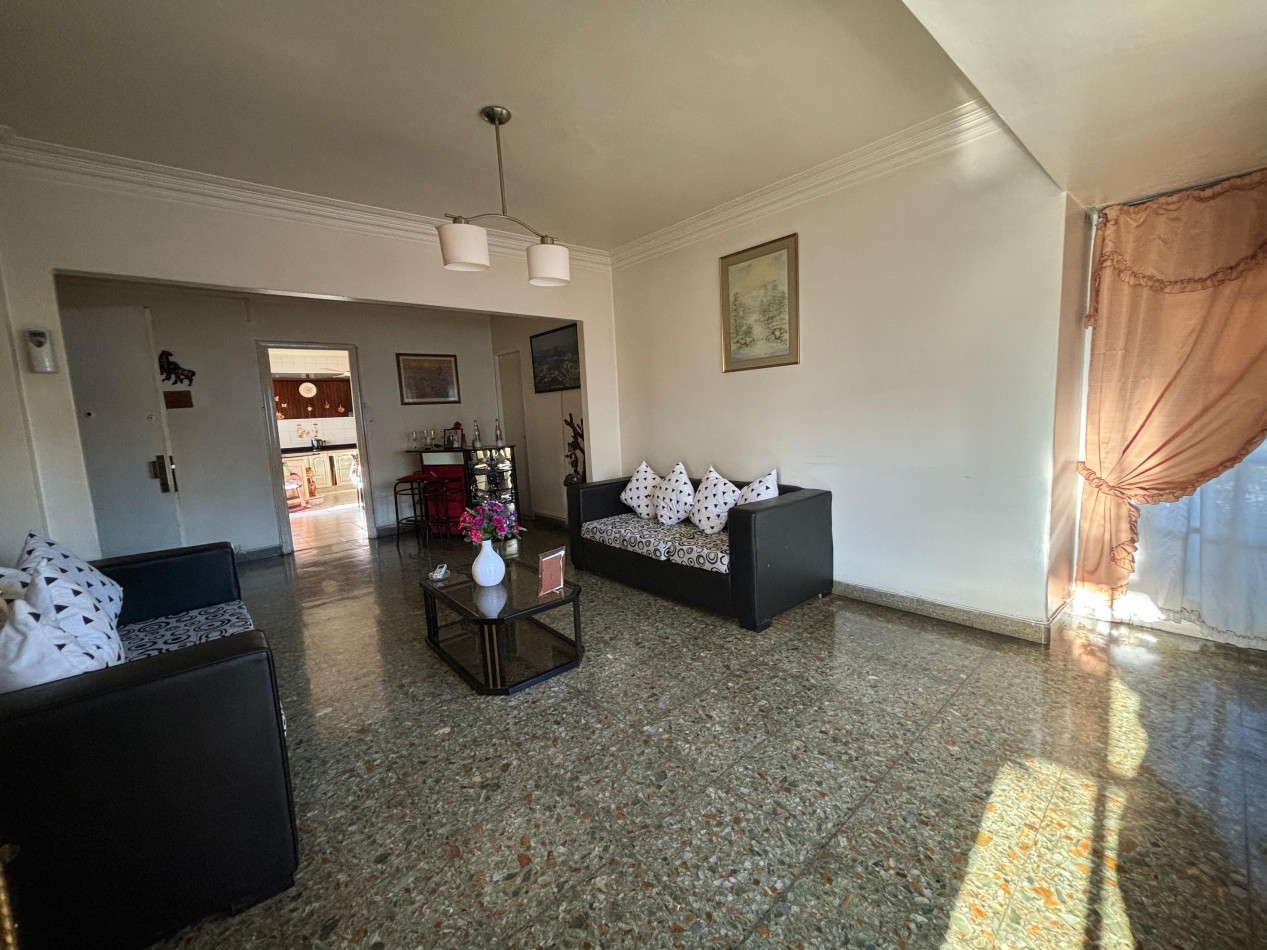 Hermoso departamento de 5 ambientes  - San Martin Centro