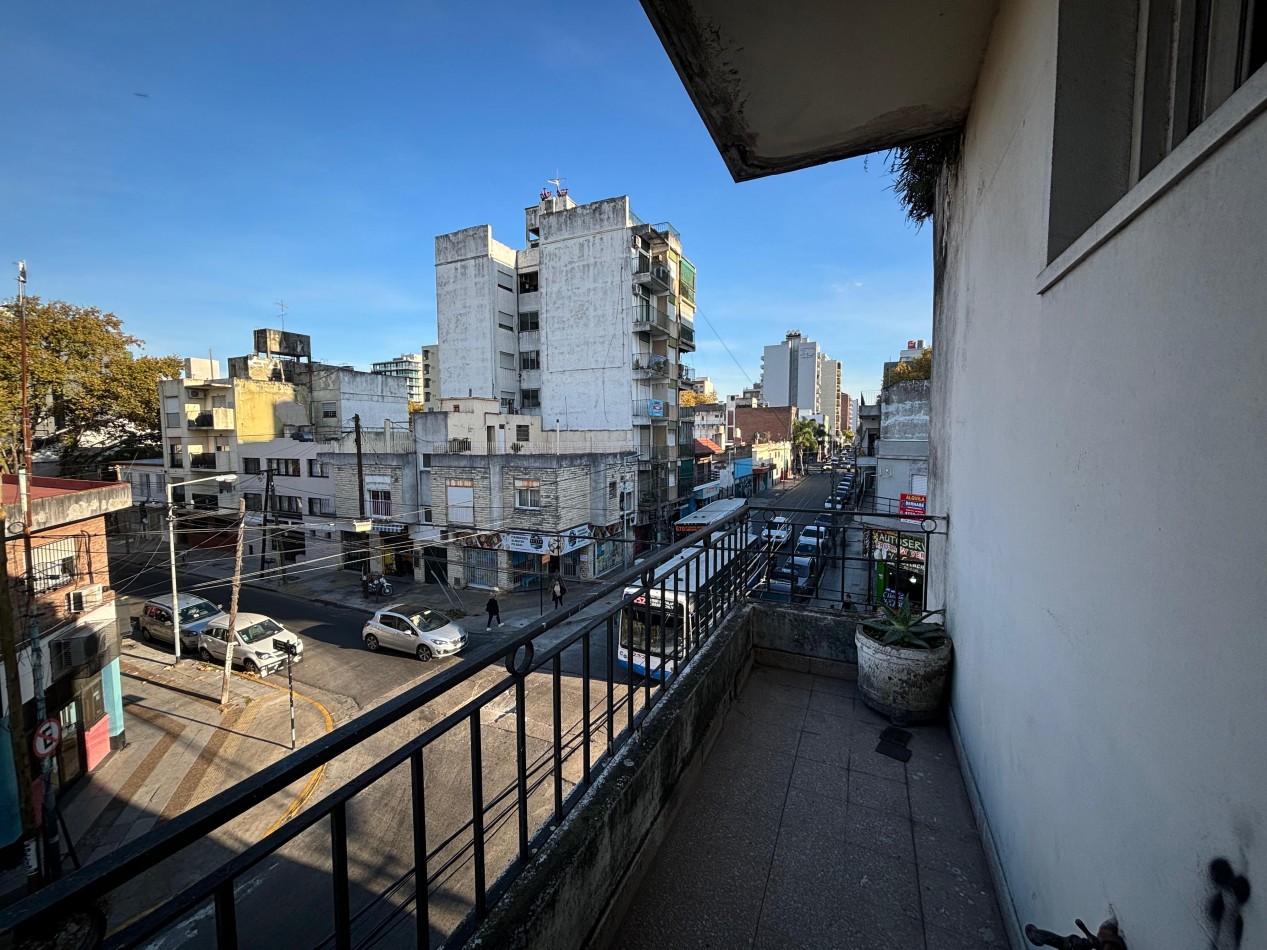 Hermoso departamento de 5 ambientes  - San Martin Centro