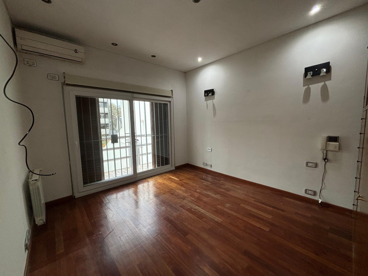 Hermosa casa de 4 ambientes - San Martin centro