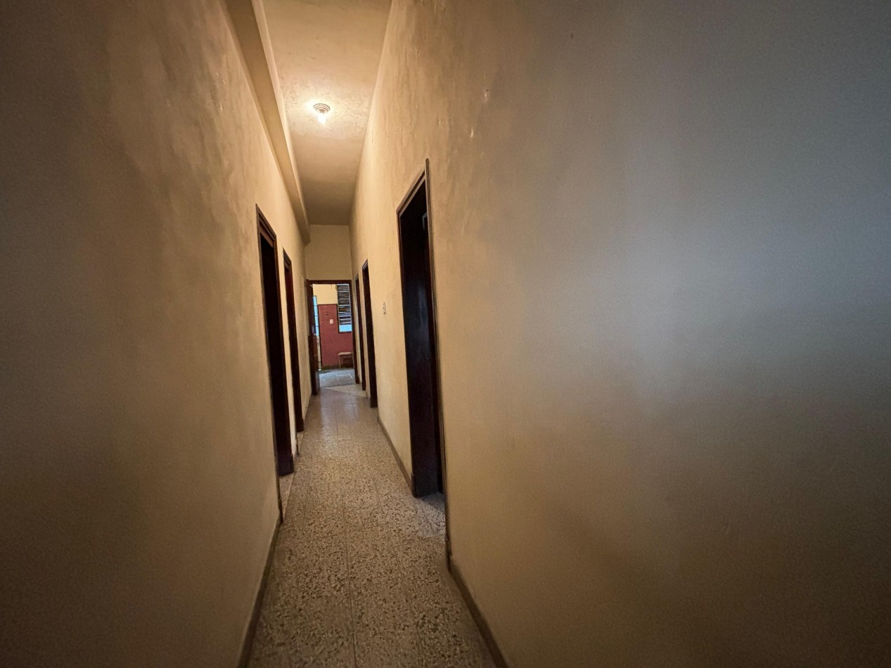 Casa 5 Ambientes + Local - San Andres