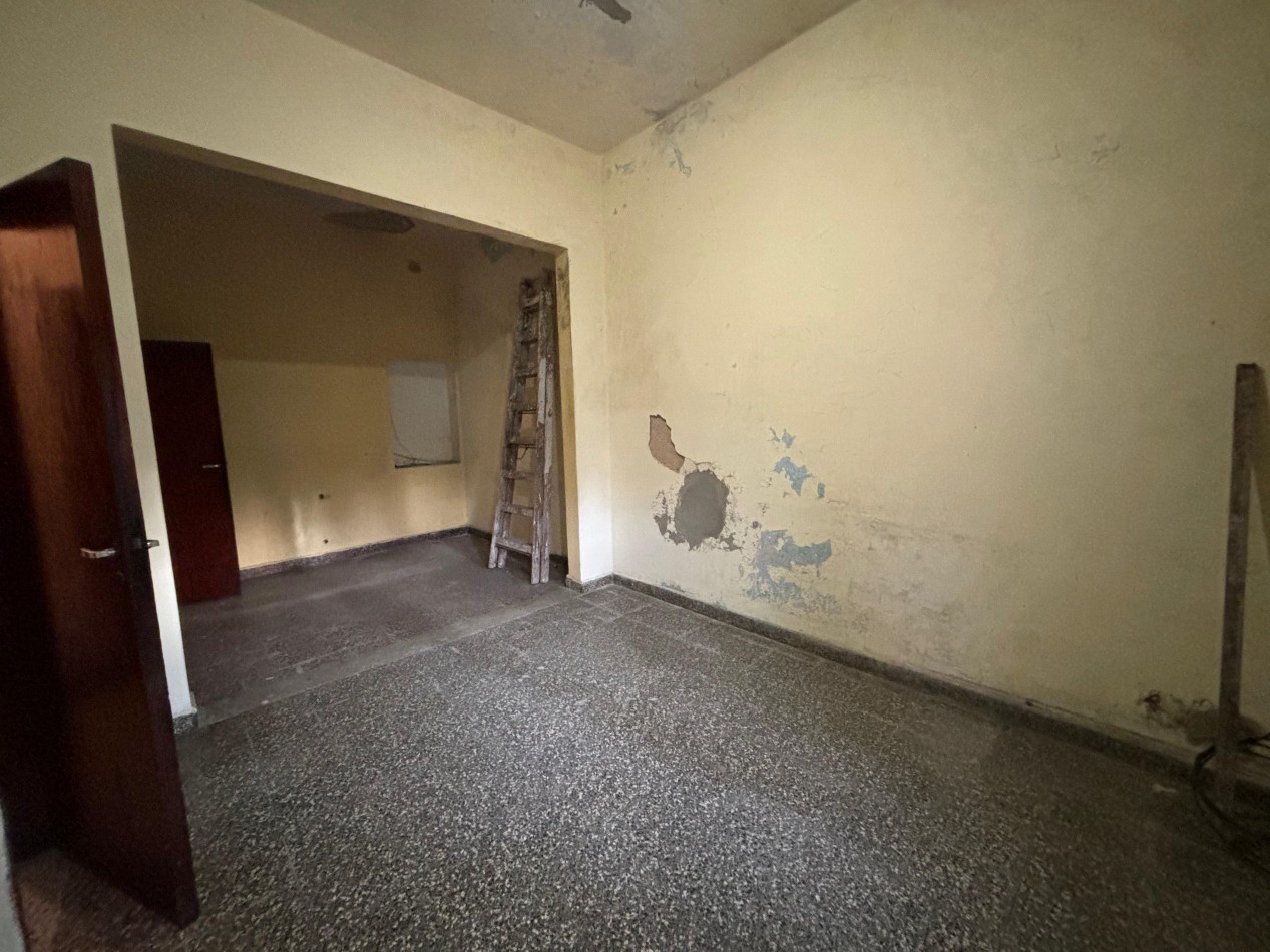 Casa 5 Ambientes + Local - San Andres