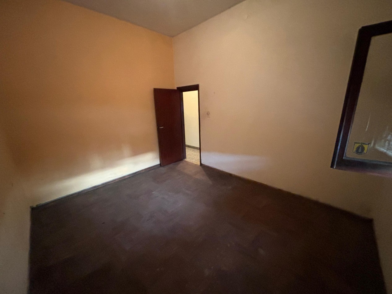 Casa 5 Ambientes + Local - San Andres