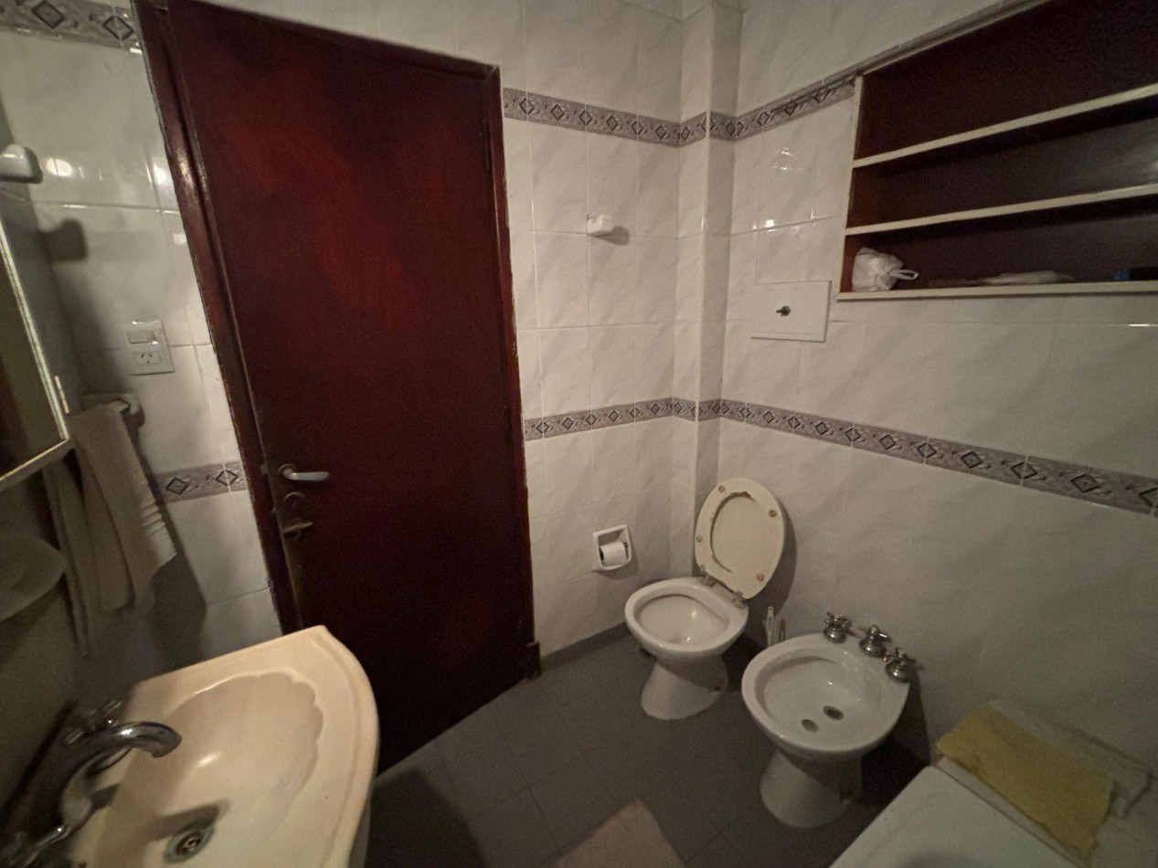 Casa 5 Ambientes + Local - San Andres