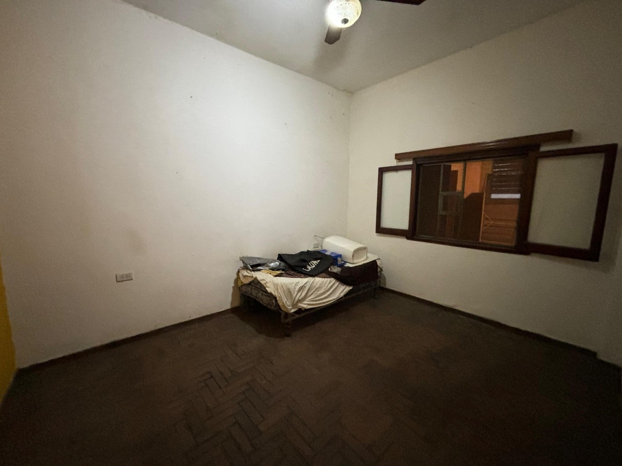 Casa 5 Ambientes + Local - San Andres