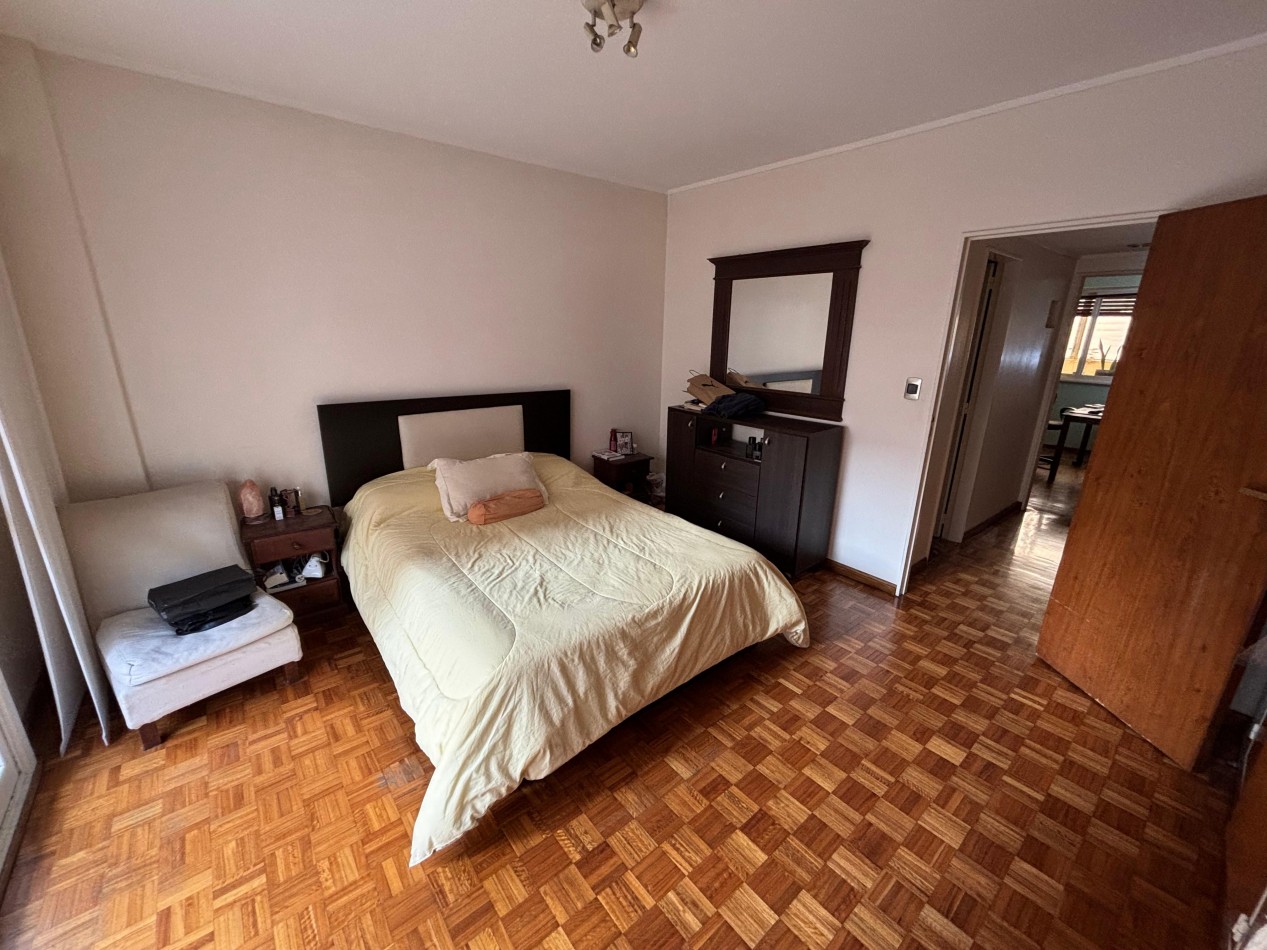 Depto 4 Amb. Dep. de Servicio y Cochera