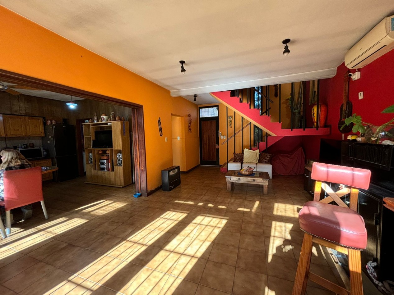 Importante casa en venta - Loma Hermosa