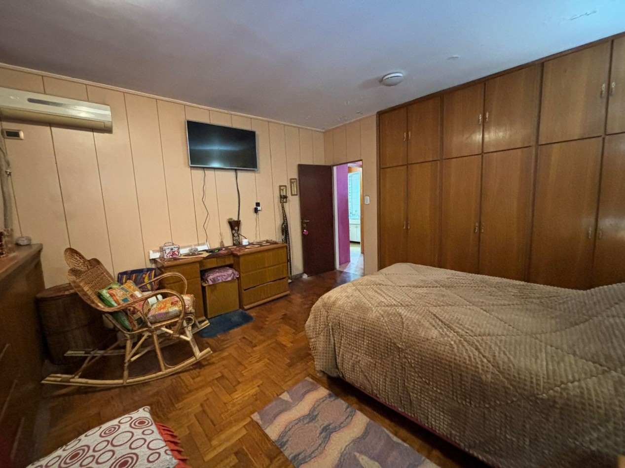 Importante casa en venta - Loma Hermosa