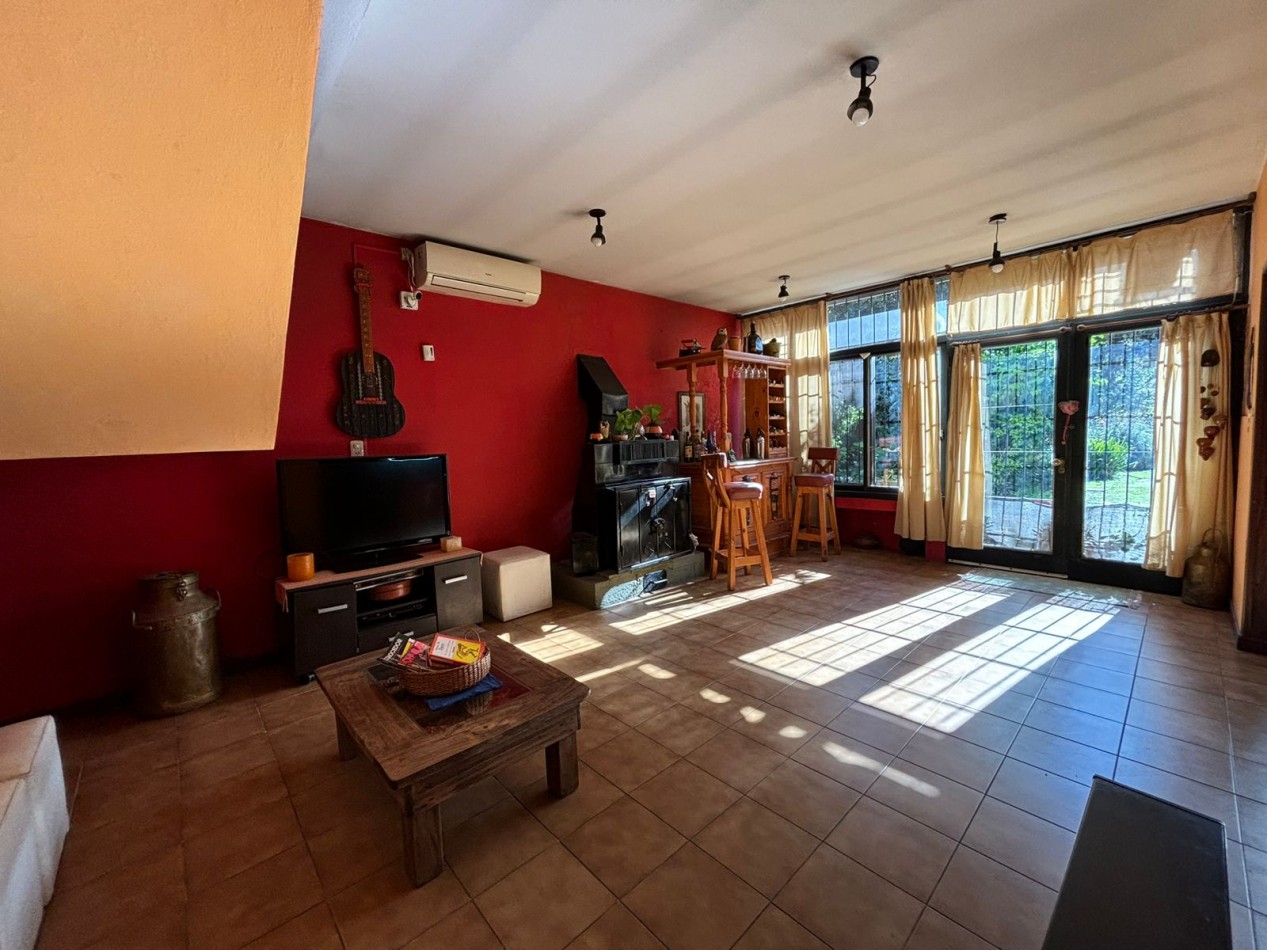 Importante casa en venta - Loma Hermosa