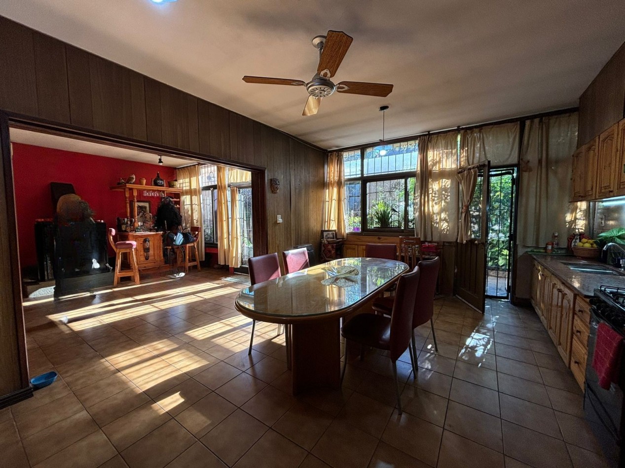 Importante casa en venta - Loma Hermosa