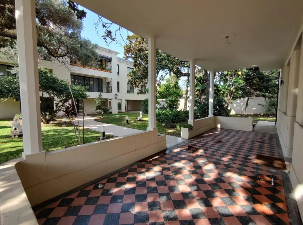 Hermoso depto. 4 ambientes - V. Ballester