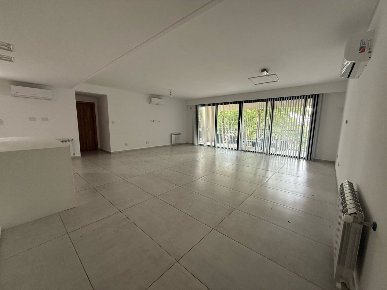 Hermoso depto. 4 ambientes - V. Ballester
