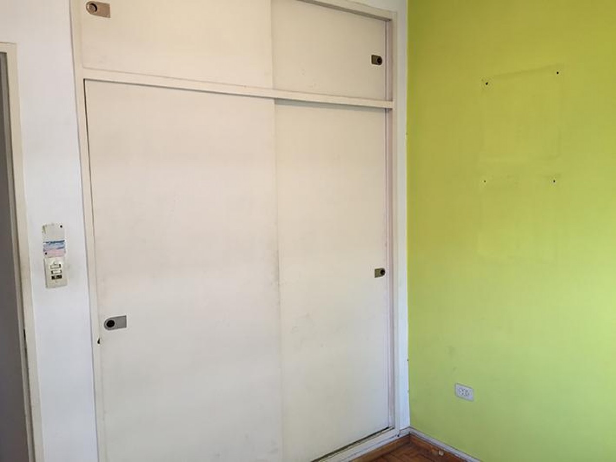 Departamento de 4 ambientes con cochera en alquiler - San Martin centro