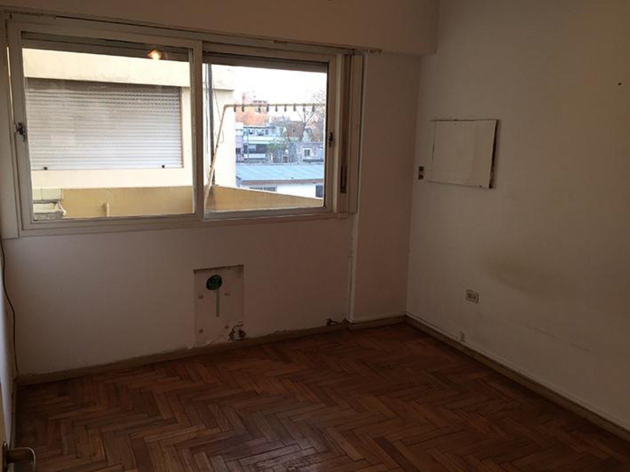 Departamento de 4 ambientes con cochera en alquiler - San Martin centro