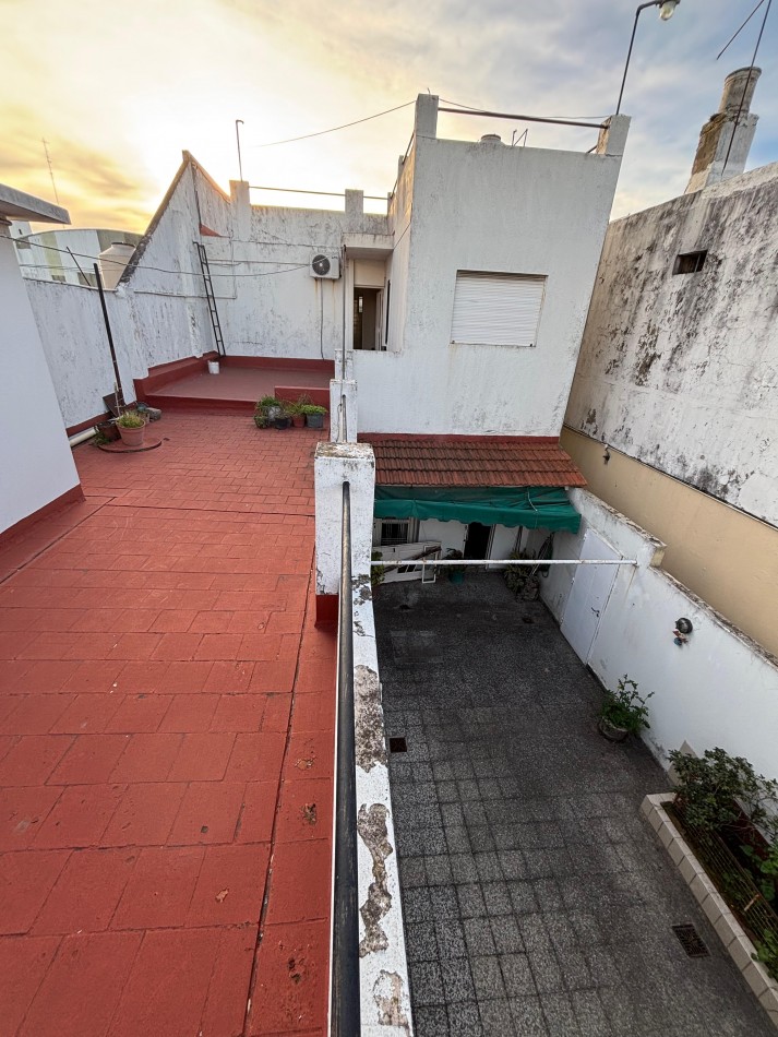 OPORTUNIDAD PH al frente de 6 ambientes - Villa Lynch