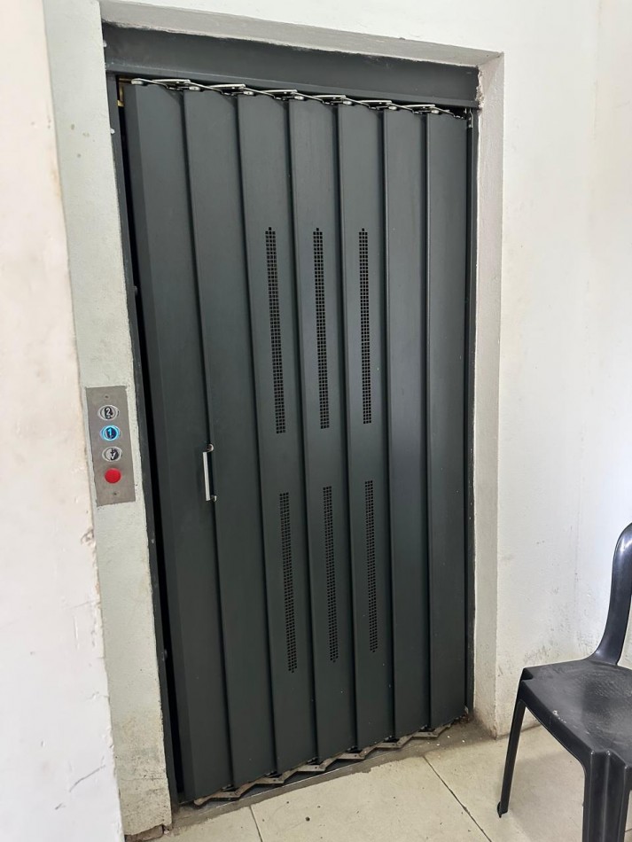 Galpon de dos plantas - Barracas