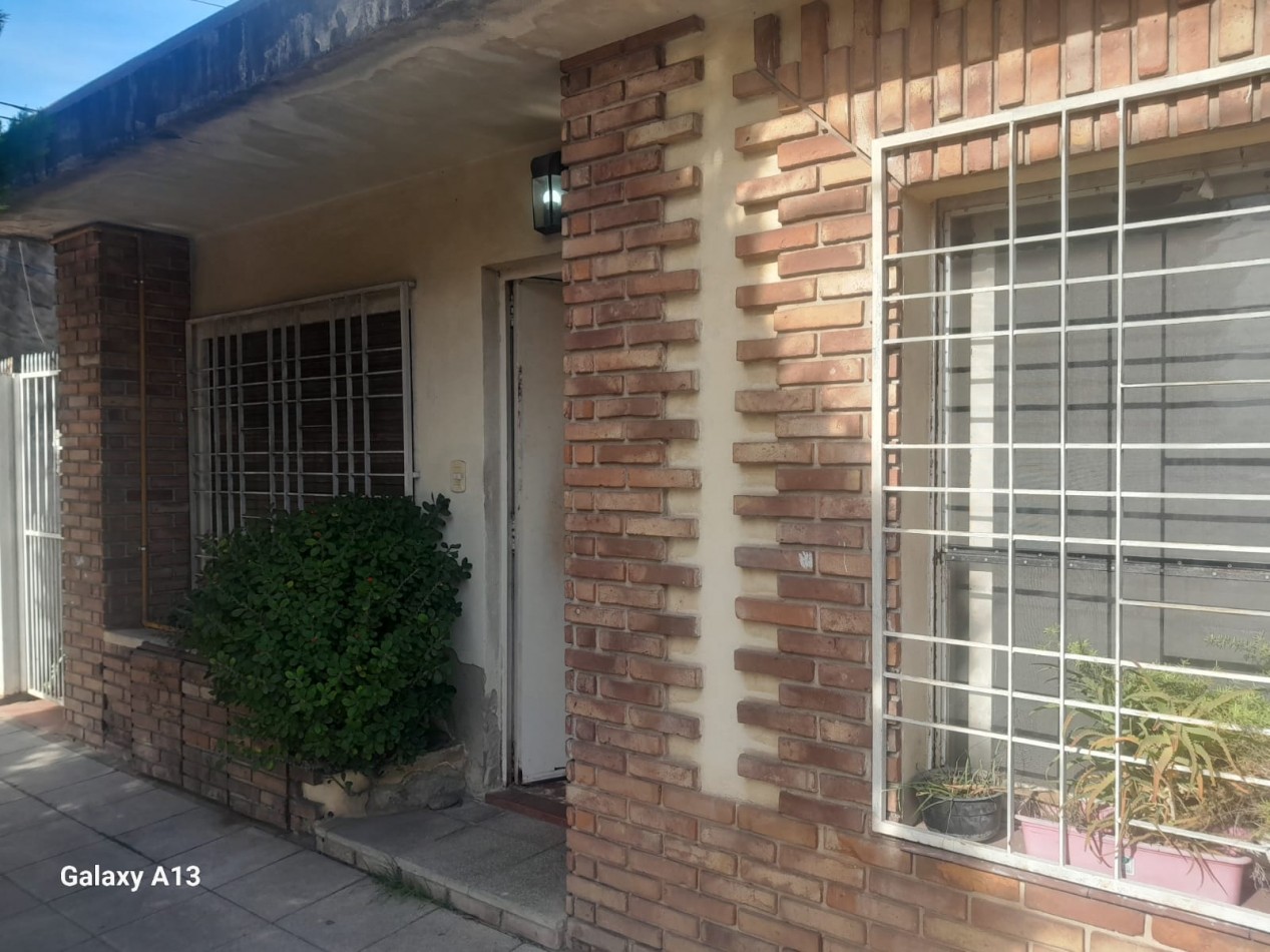 CASA DE 3 AMBIENTES - VILLA LIBERTAD