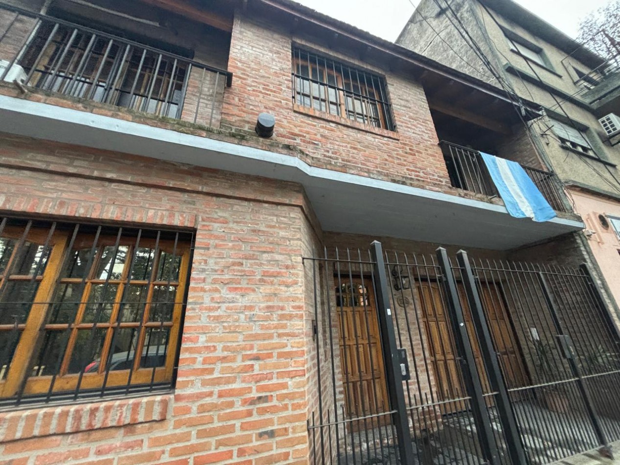 Excelente casa de 5 ambientes en venta - San Martin centro