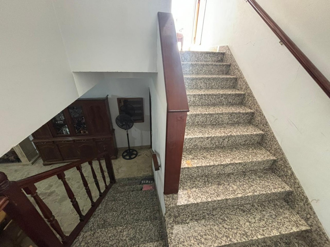 Amplio PH de 5 ambientes en venta - Villa Maipu