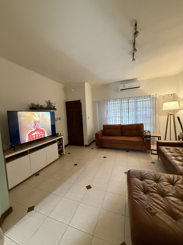 CASA DE 5 AMBIENTES - VILLA BALLESTER