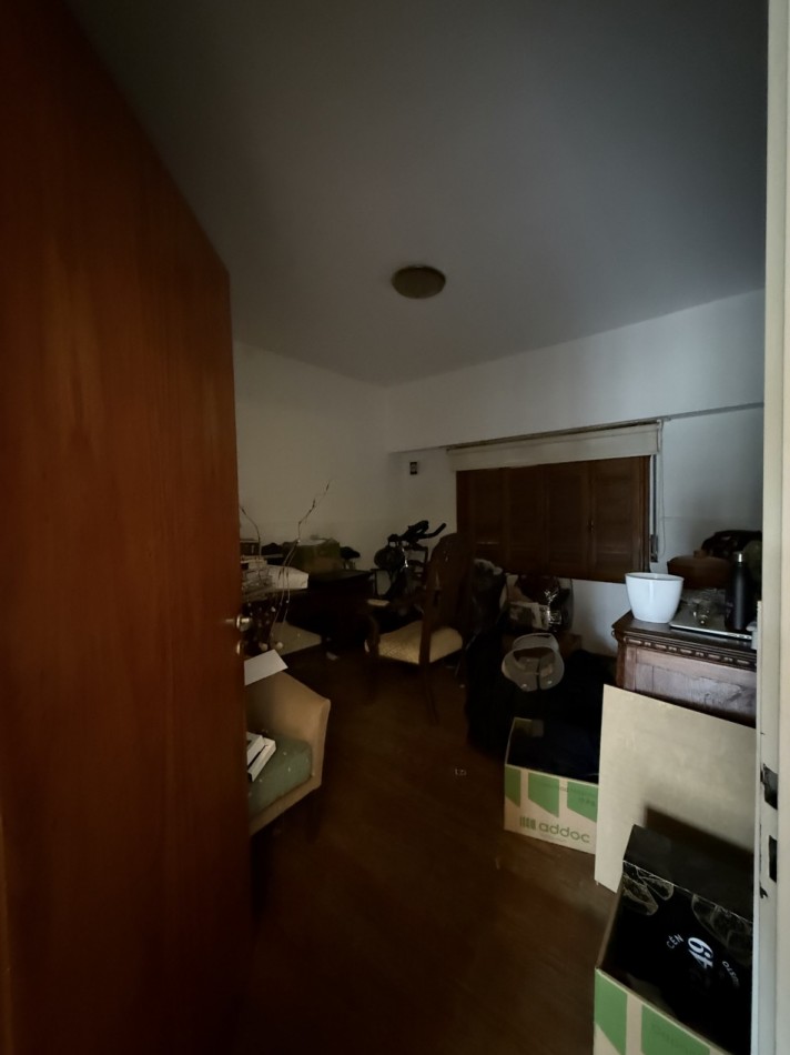 CASA DE 5 AMBIENTES - VILLA BALLESTER