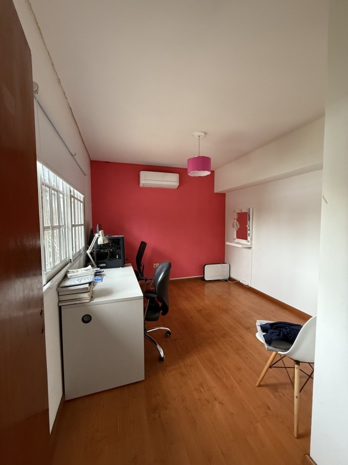 CASA DE 5 AMBIENTES - VILLA BALLESTER