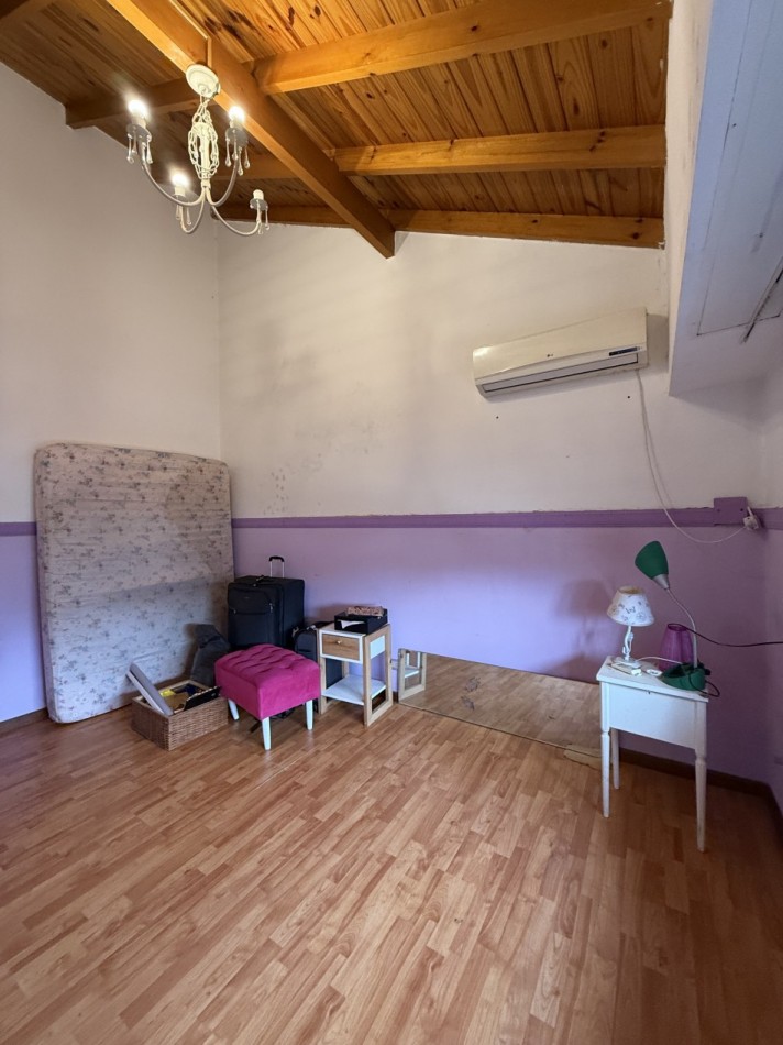 CASA DE 5 AMBIENTES - VILLA BALLESTER