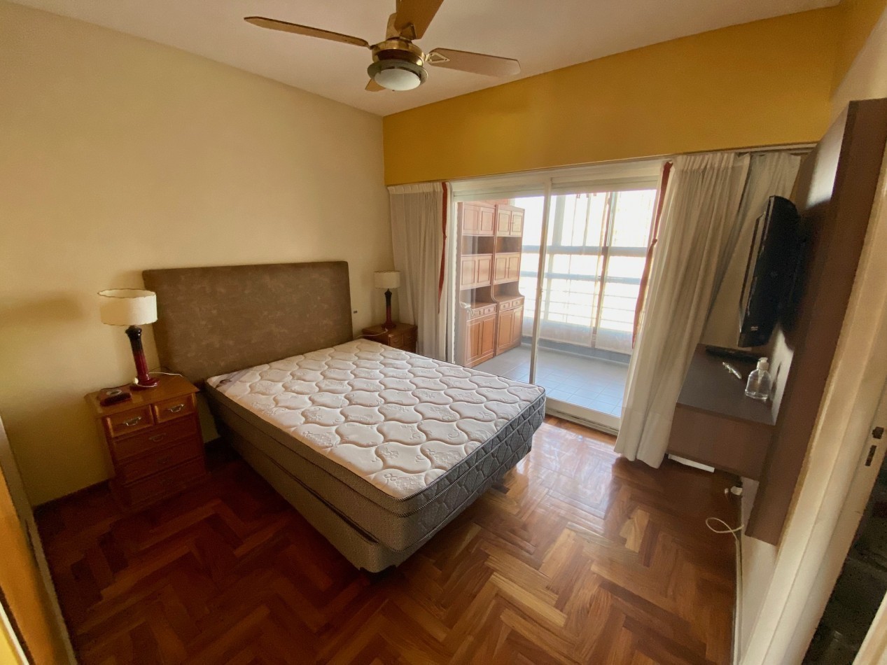 Amplio 3 Ambientes amoblado + COCHERA  - Centro San Martin. 