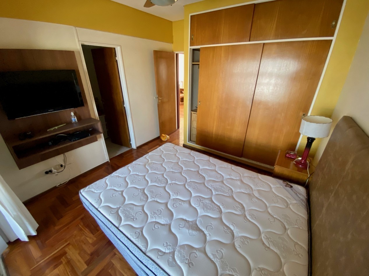 Amplio 3 Ambientes amoblado + COCHERA  - Centro San Martin. 