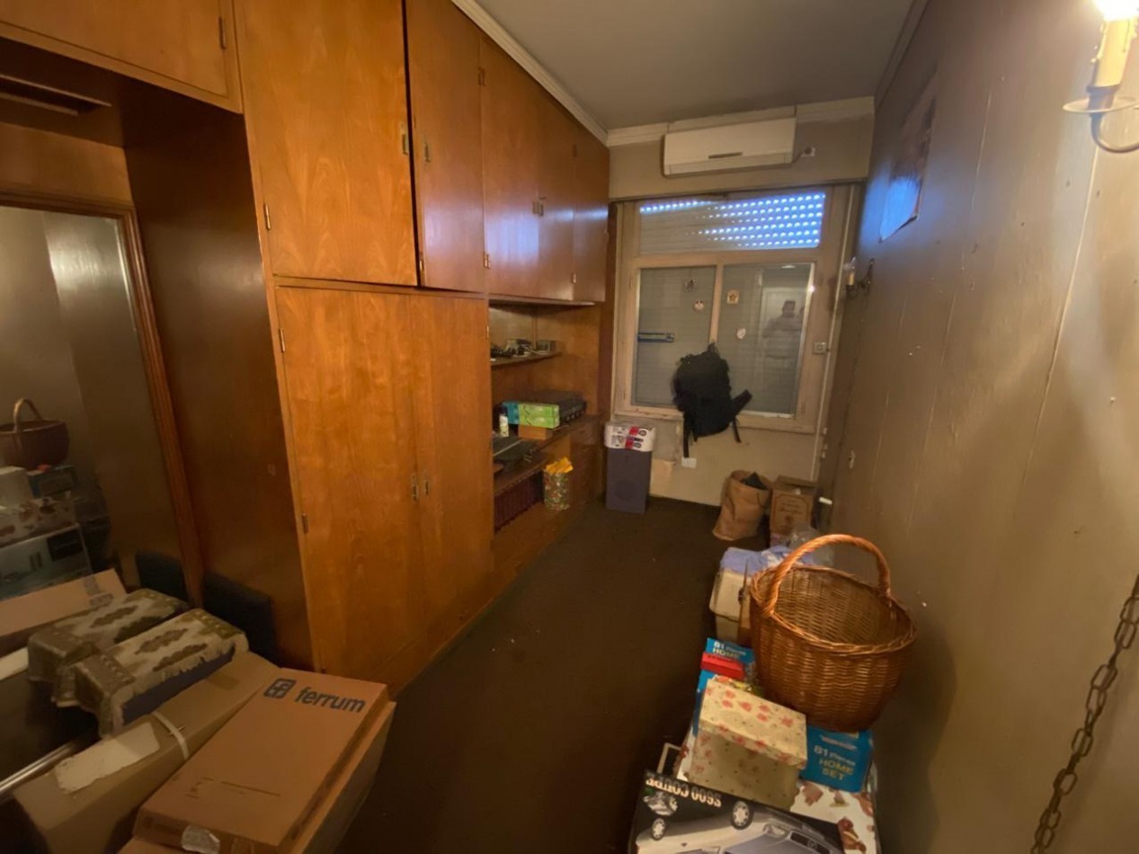 Departamento ideal para estudio o centro educativo. 