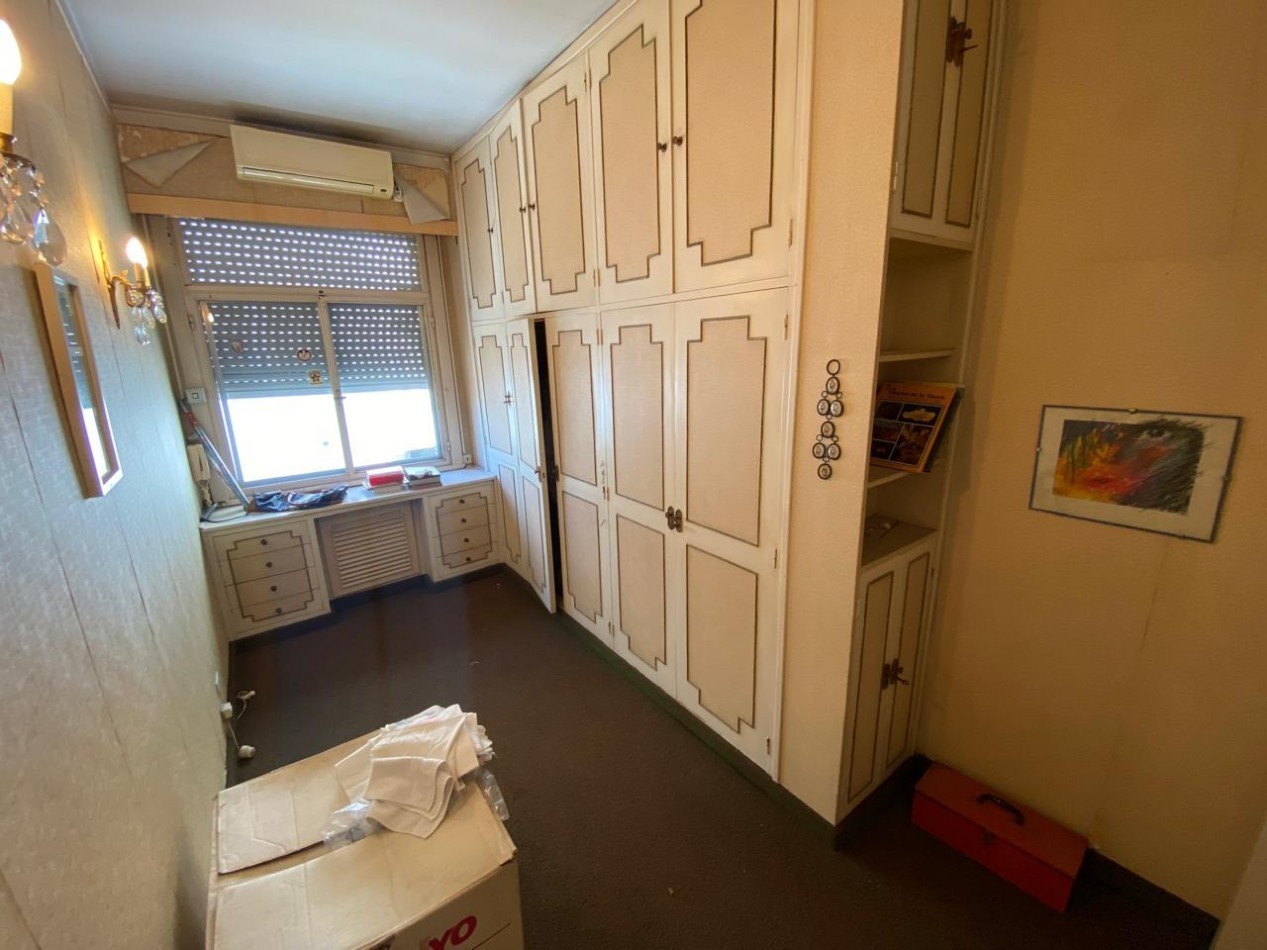 Departamento ideal para estudio o centro educativo. 