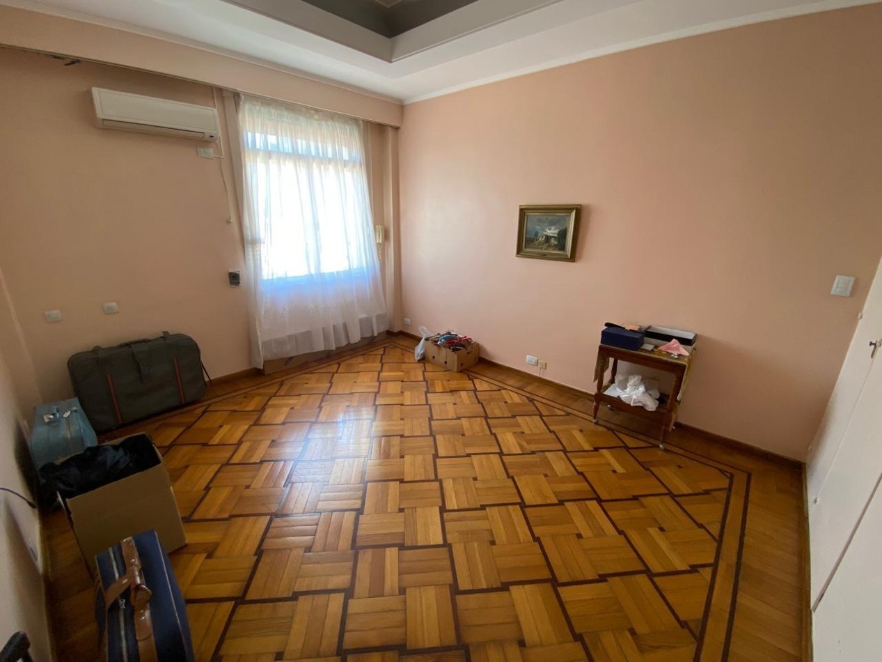 Departamento ideal para estudio o centro educativo. 