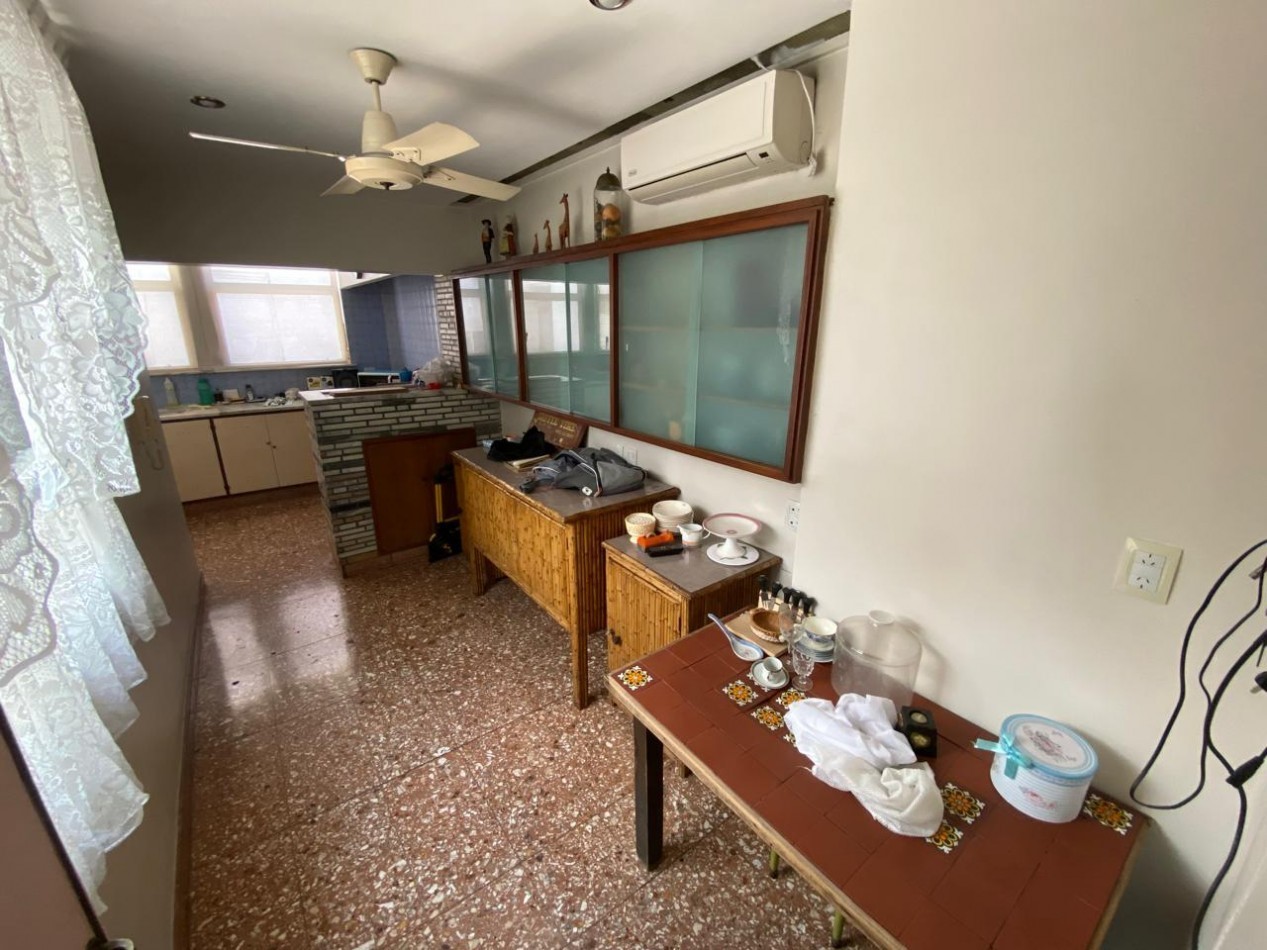 Departamento ideal para estudio o centro educativo. 