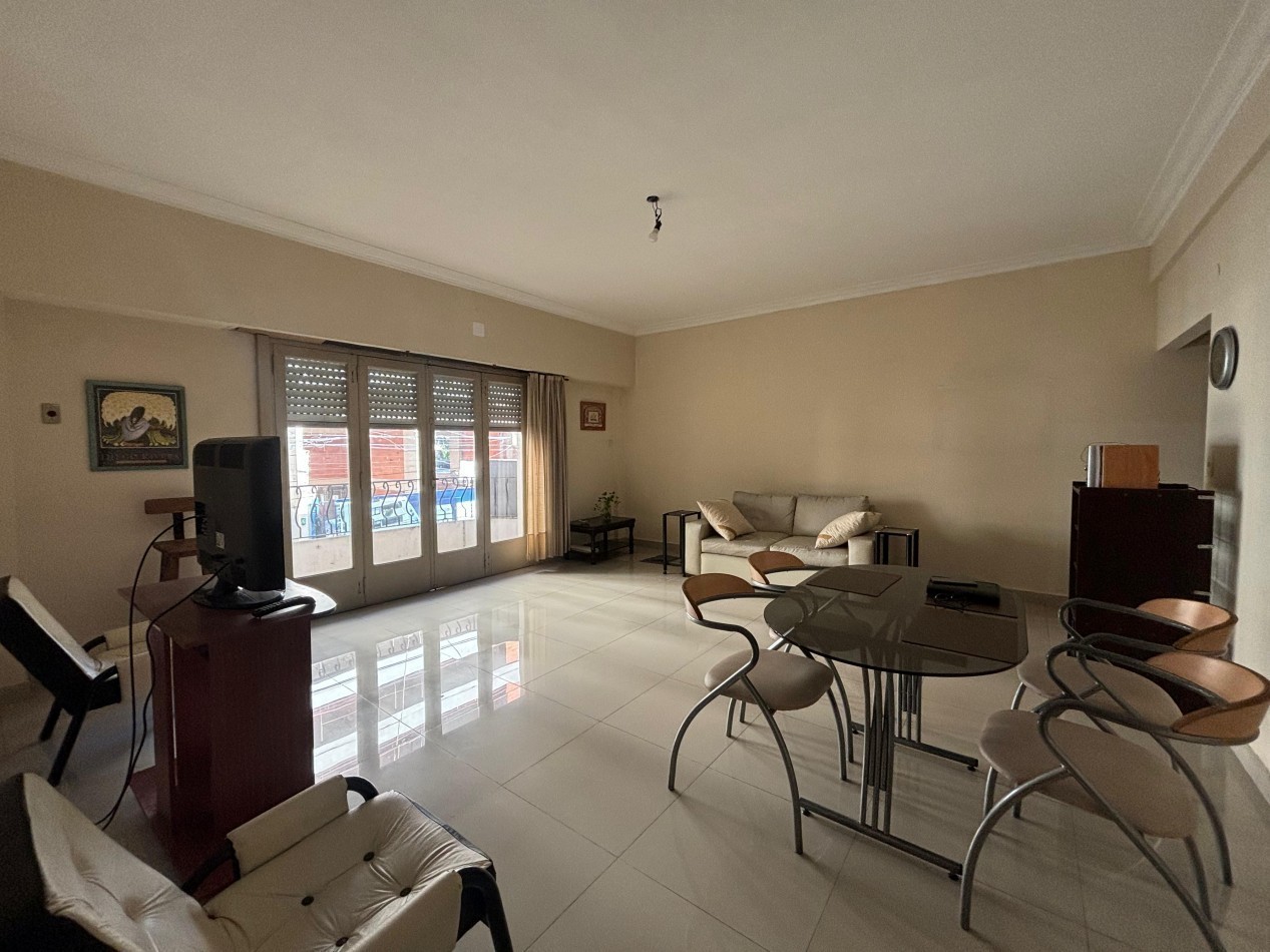 Excelente departamento semipiso de 3 ambientes - San Martin centro