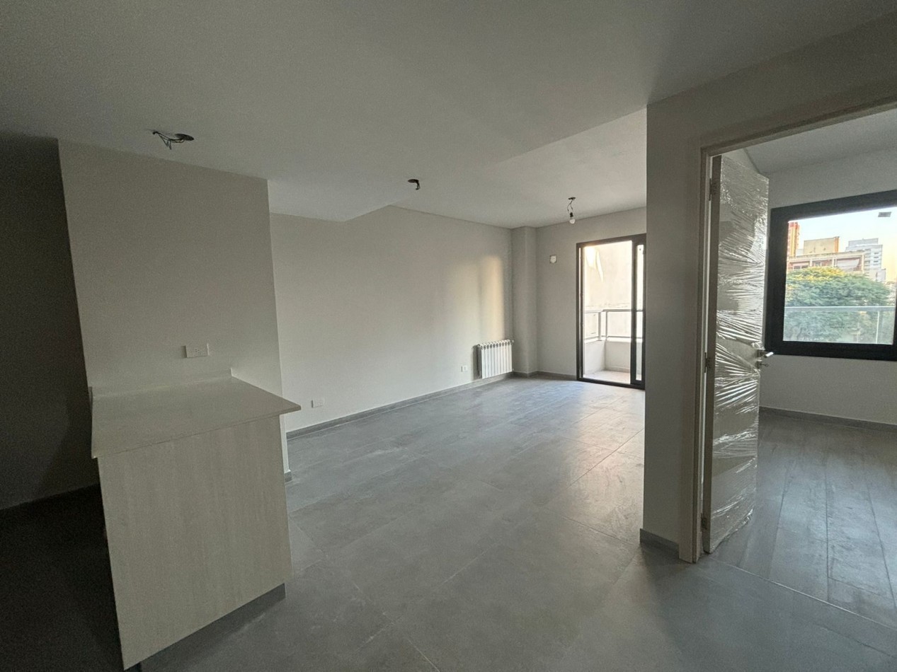 DEPARTAMENTO 2 AMBIENTES DE CATEGORIA EN ALQUILER - SAN MARTIN