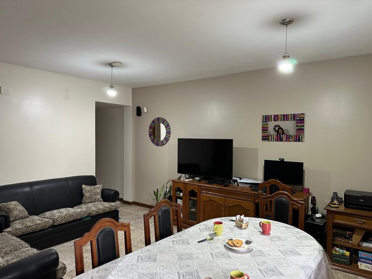 Departamento en planta baja de 4 ambientes en venta - San Martin centro