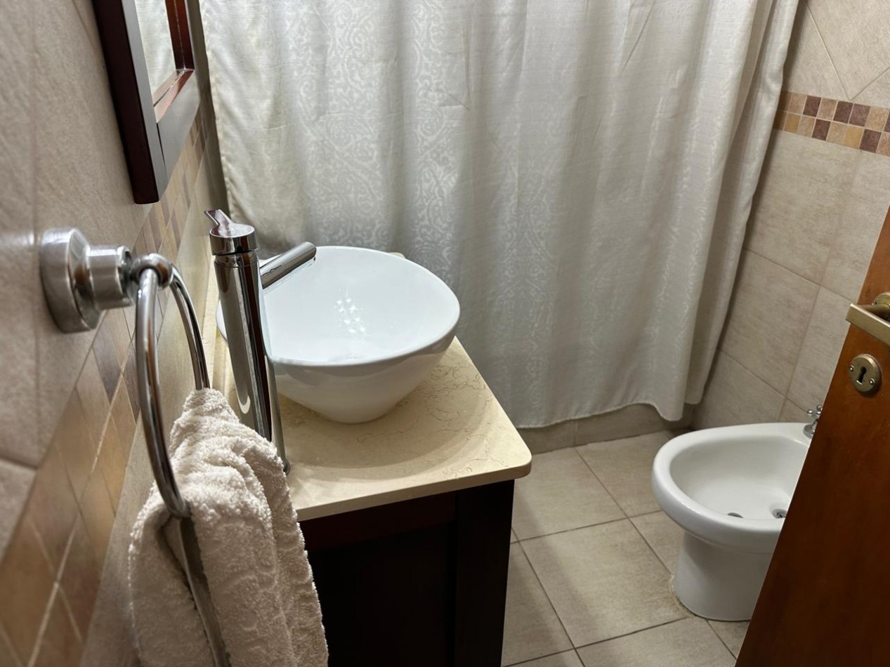 Departamento en planta baja de 4 ambientes en venta - San Martin centro