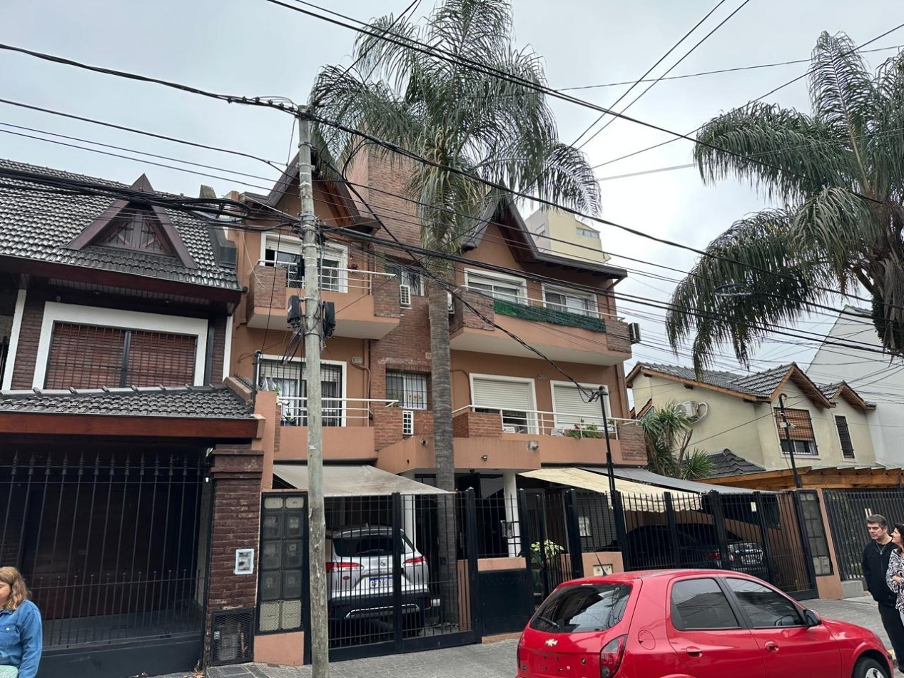 Departamento en planta baja de 4 ambientes en venta - San Martin centro