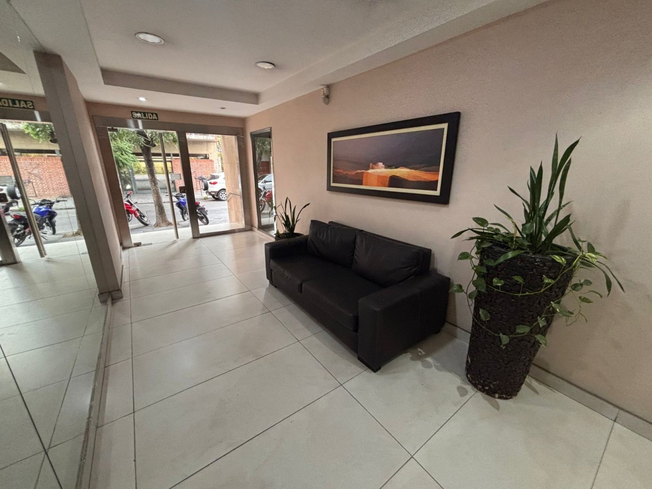 Departamento de 2 ambientes dividido en venta - San Martin 