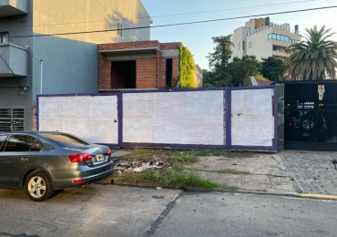 Lote de 385m2 + construccion  - Villa Bosch