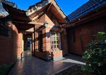 Hermosa casa de 4 ambientes en venta - San Martin