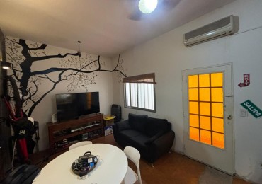 Excelente PH de 3 ambientes en venta - Villa Lynch