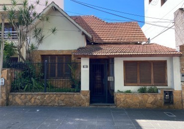 Casa 5 ambientes  - San Martin Centro